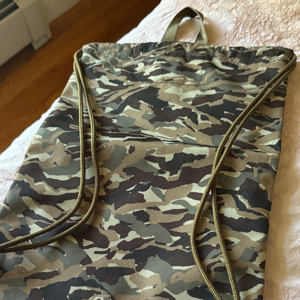 Ll Bean Camo Drawstring Backpack With Front Pocket - image 3
